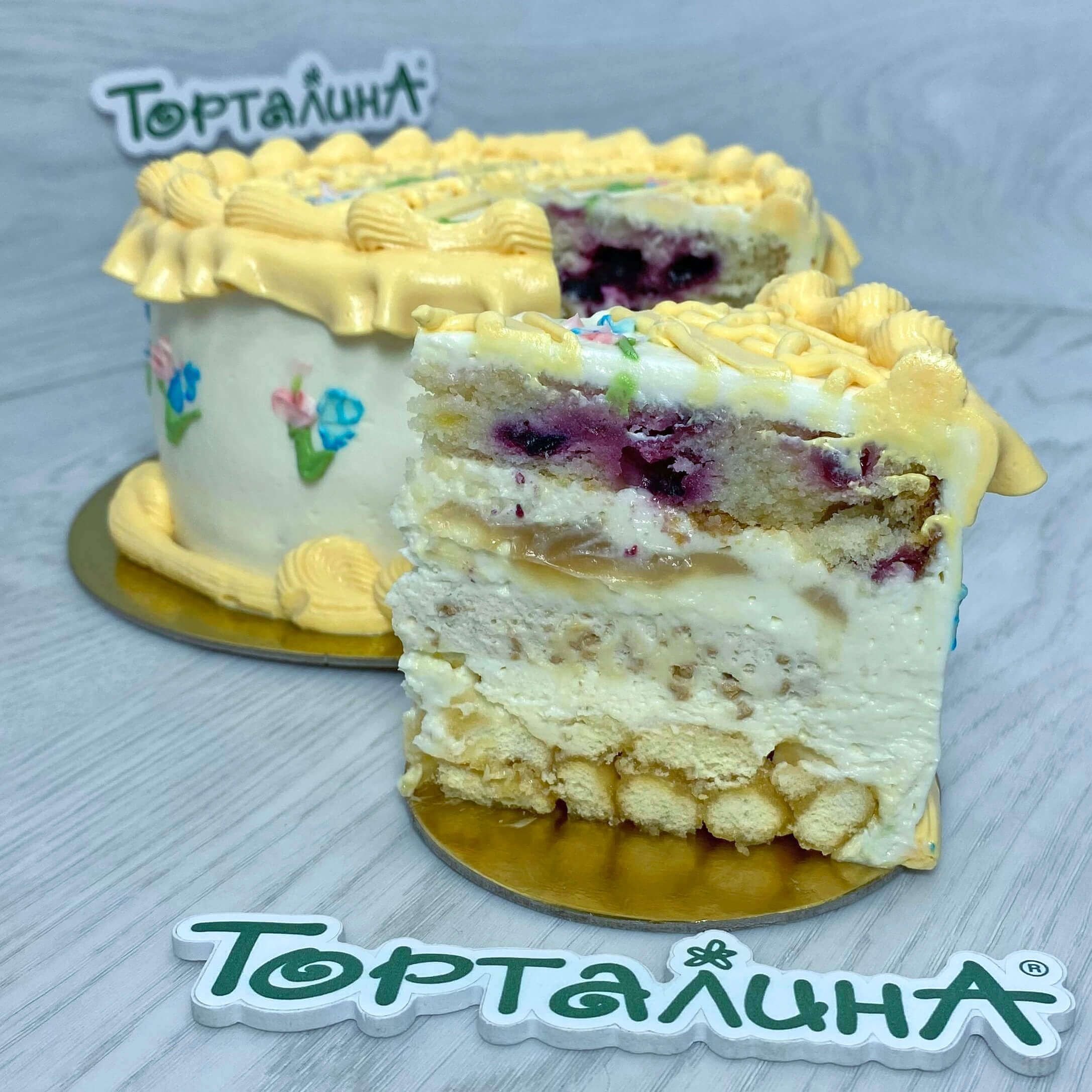 авторская начинка торта Башкирия кондитерской Торталина Уфа в оформлении на витрину