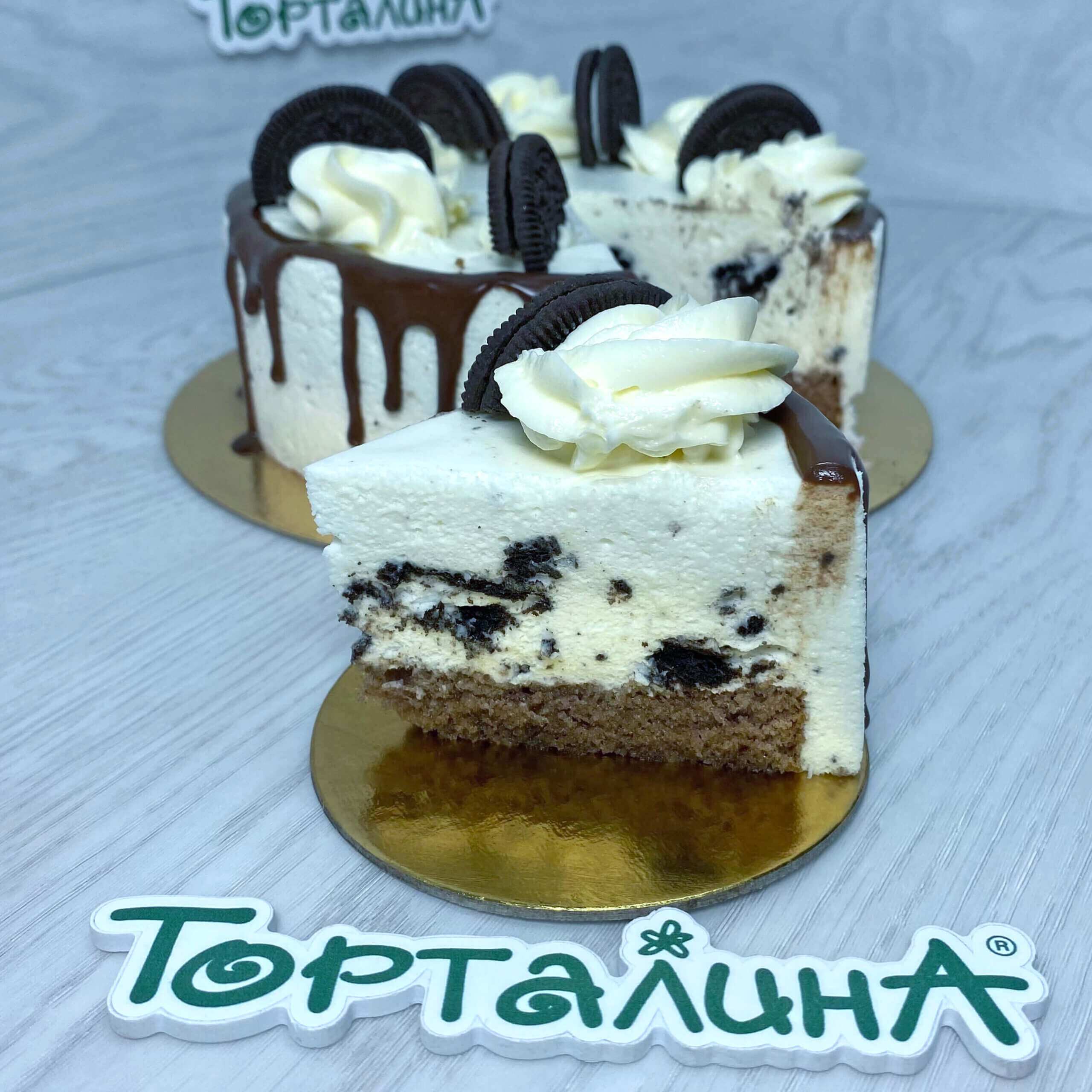 начинка торта Орео кондитерской Торталина Уфа в оформлении на витрину