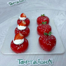 Муссовые пирожные. Клубника